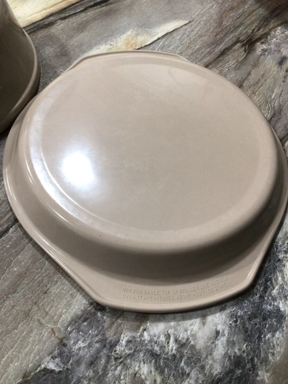 Vintage Anchor Hocking Microware Bundt Cake Pan Lid Beige USA PM459 PM480